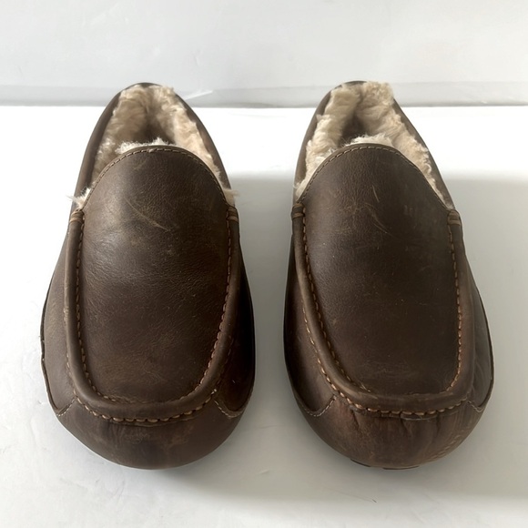 UGG Men's plush ascots  8wide - Picture 9 of 12